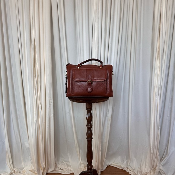 Vintage Liz Claiborne 100% Leather handbag - Picture 1 of 6